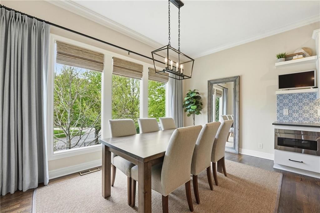 16058 Cambridge Circle — photo 11