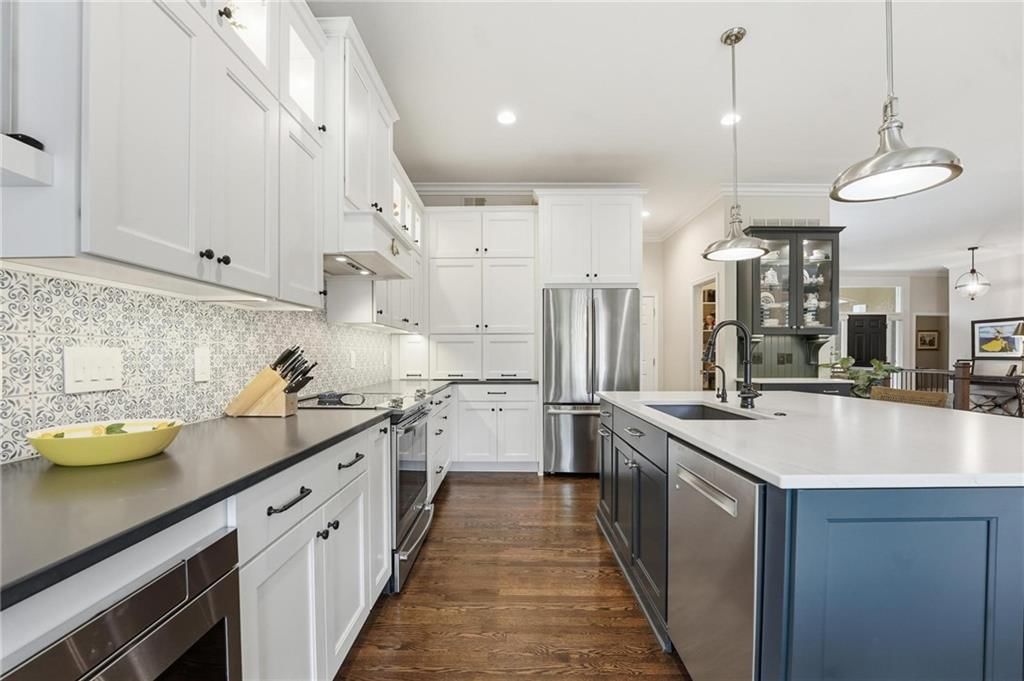 16058 Cambridge Circle — photo 19