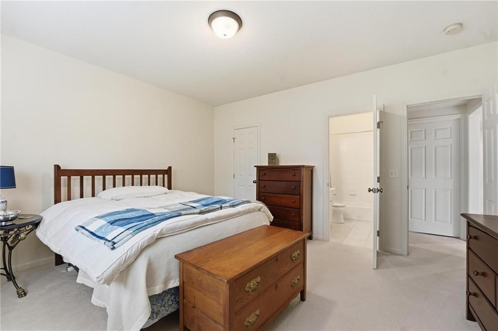 16058 Cambridge Circle — photo 43