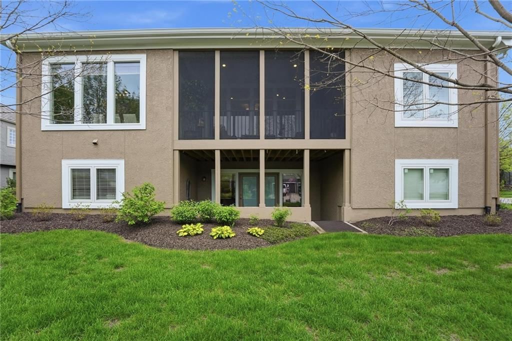16058 Cambridge Circle — photo 45