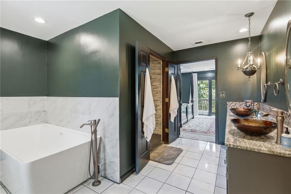 4015 N Briarcliff Road — photo 29