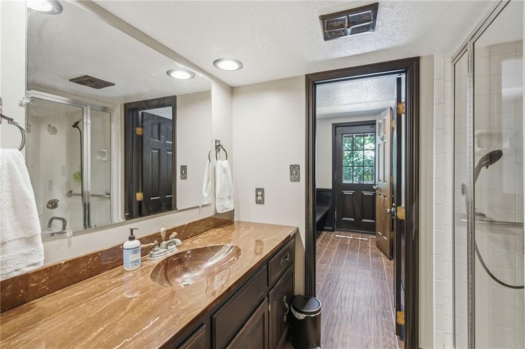 4015 N Briarcliff Road — photo 41