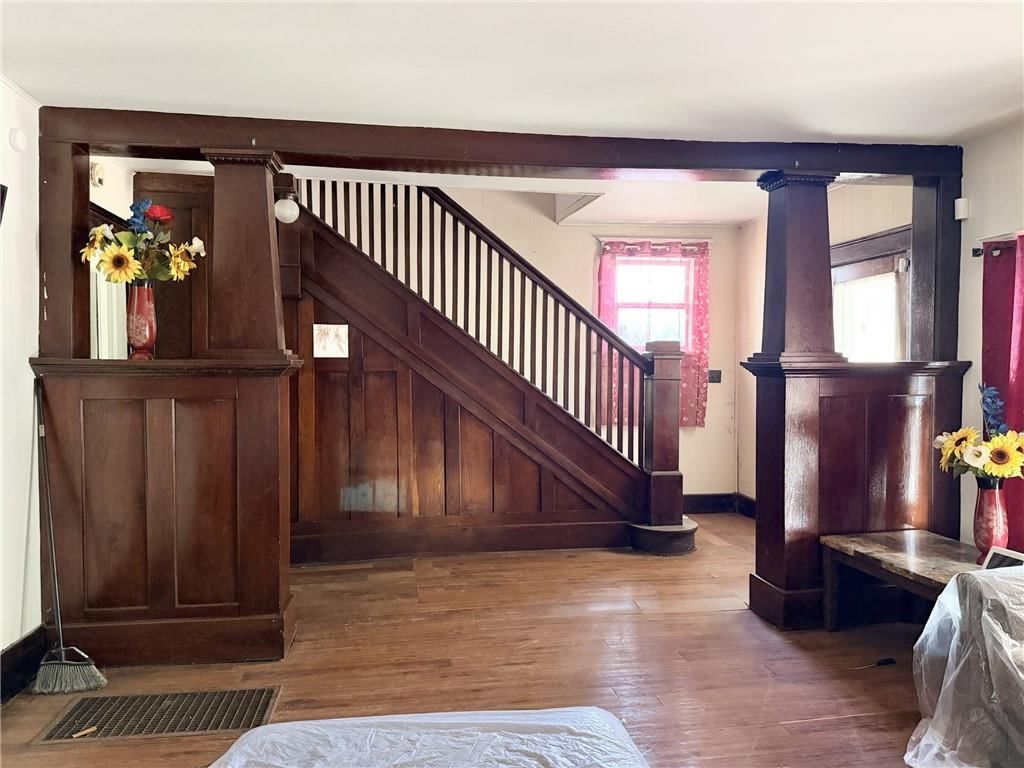1423 Main Street — photo 4