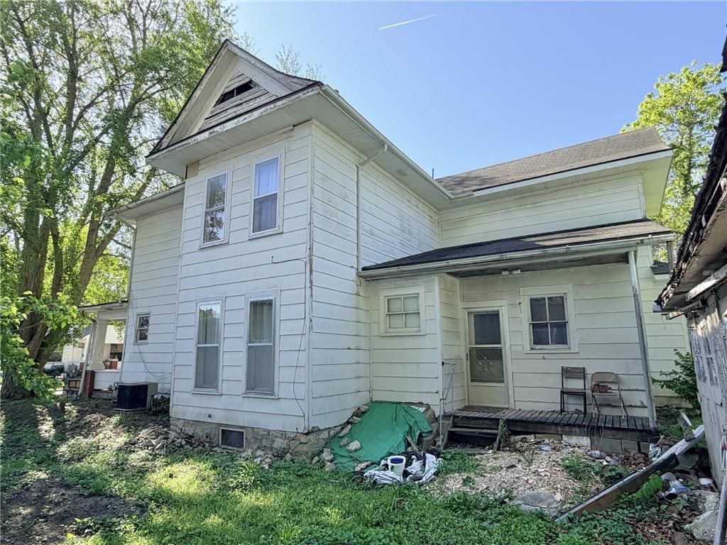 1423 Main Street — photo 31