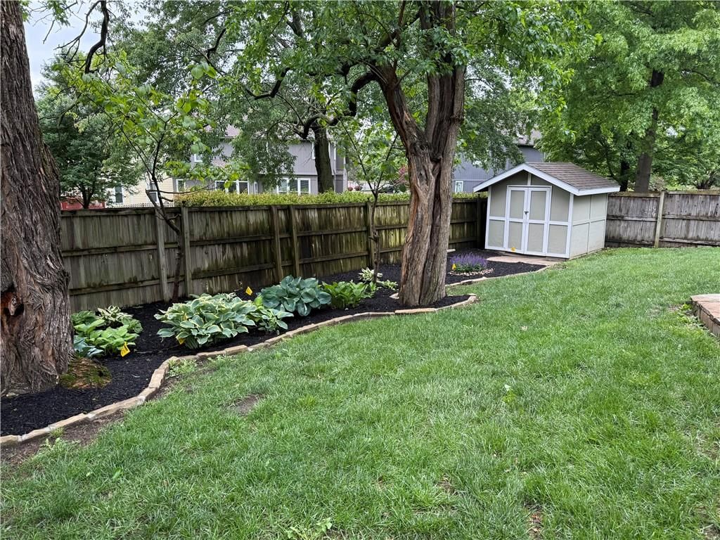 11259 Garnett Street — photo 4
