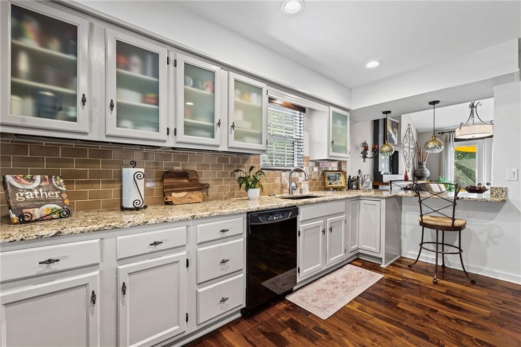 11259 Garnett Street — photo 13