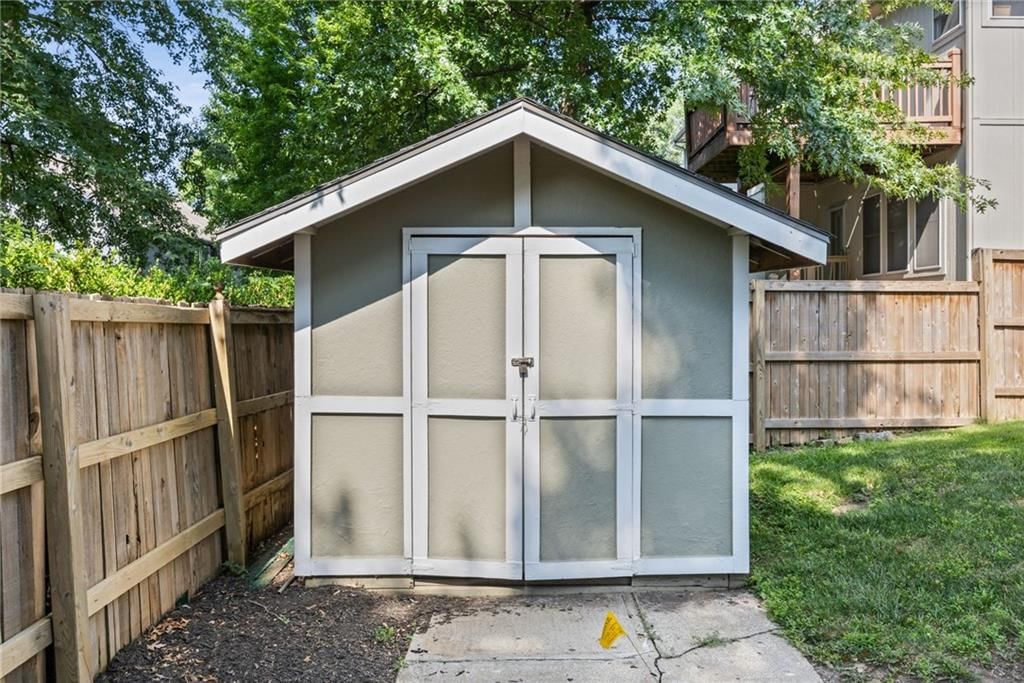 11259 Garnett Street — photo 33