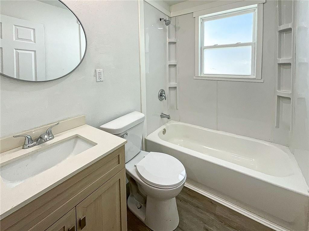1720 S Stewart Avenue — photo 17