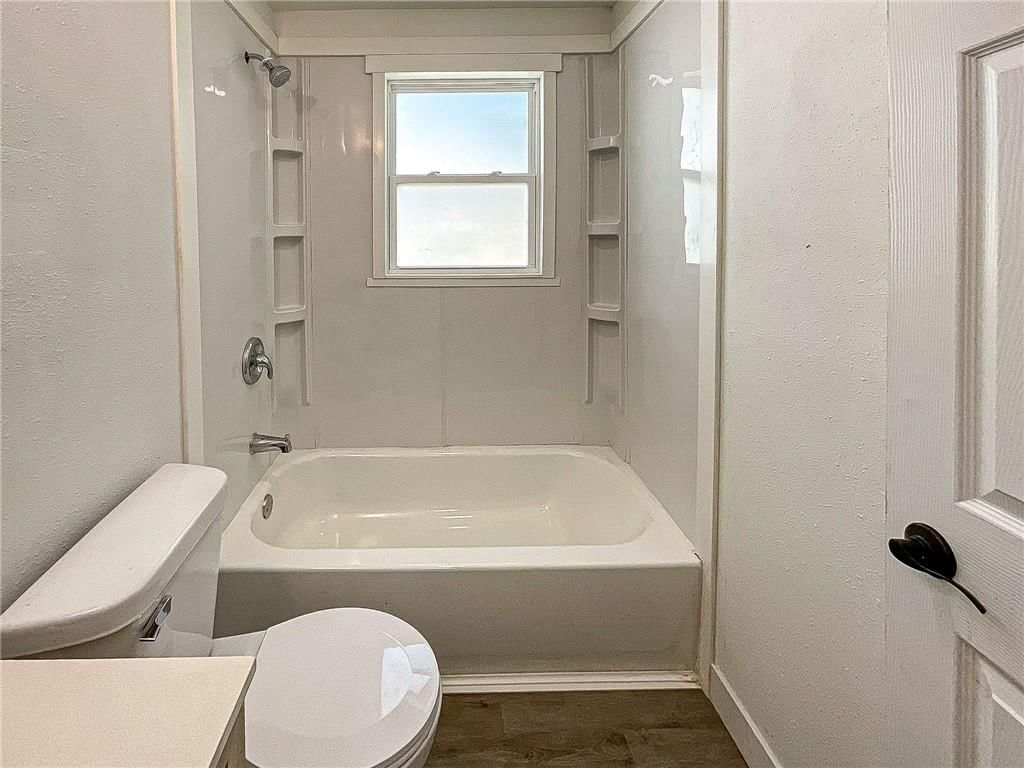 1720 S Stewart Avenue — photo 18
