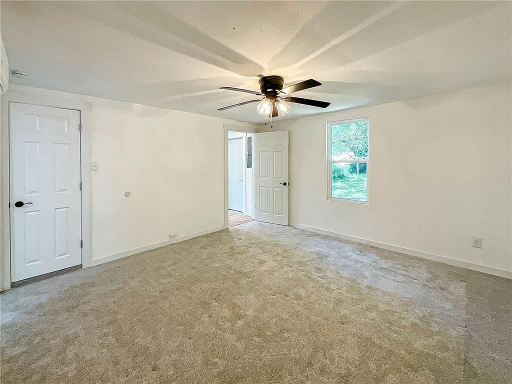 1720 S Stewart Avenue — photo 20