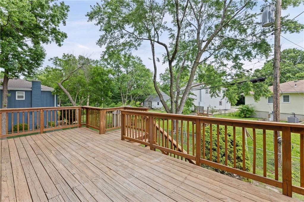 9315 Grant Drive — photo 31