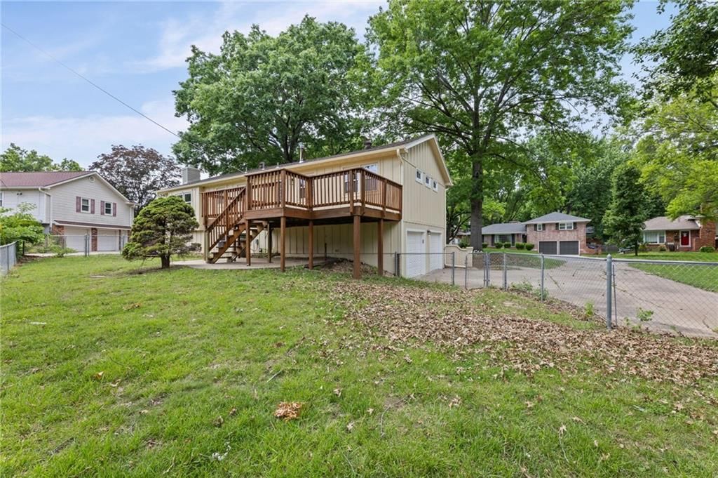 9315 Grant Drive — photo 34