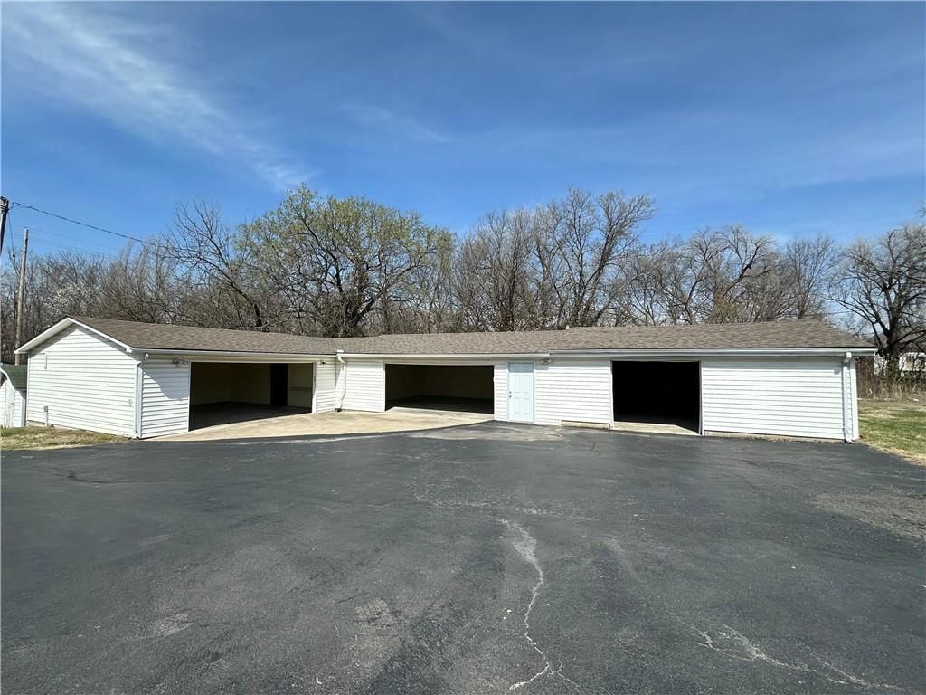 708 W Fort Scott Street — photo 5