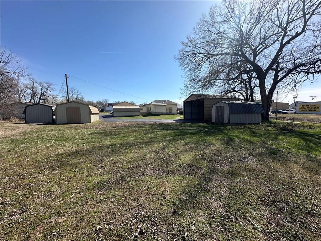 708 W Fort Scott Street — photo 25