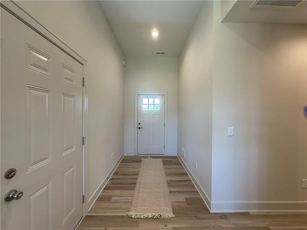 412 Ash Street — photo 3
