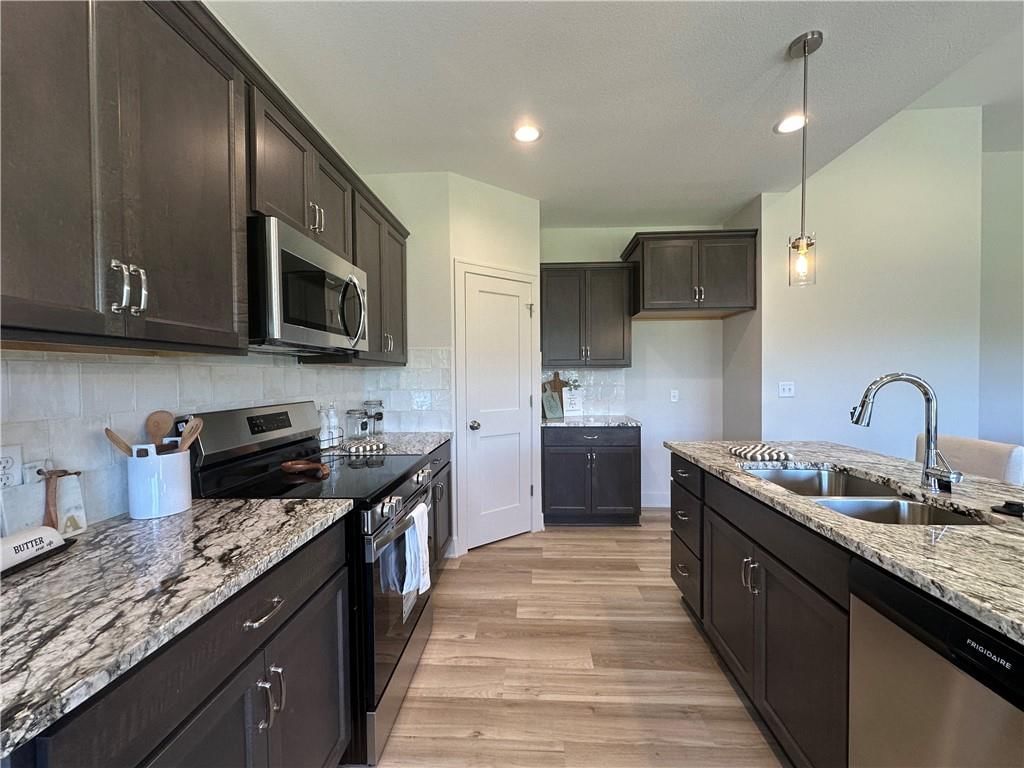 412 Ash Street — photo 10