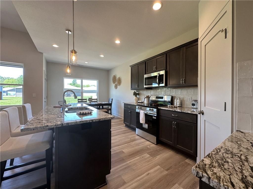 412 Ash Street — photo 12