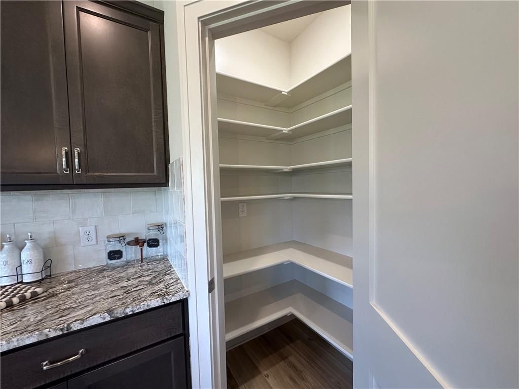 412 Ash Street — photo 13