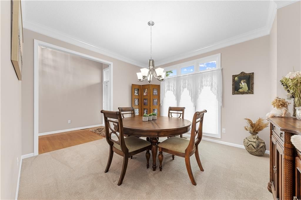 602 Ridgewood Drive — photo 4
