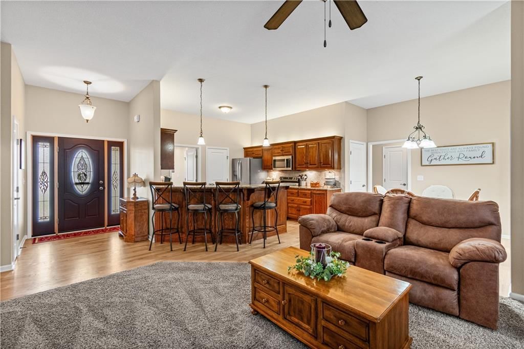 910 Timberline Drive — photo 5