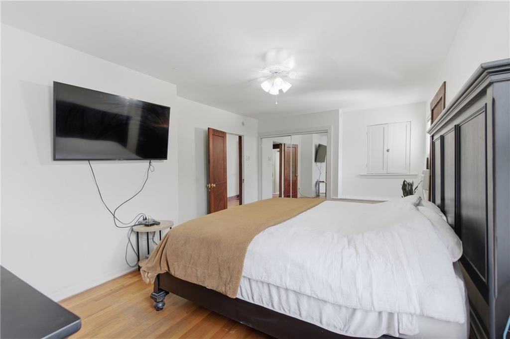 108 W 61st Terrace — photo 18