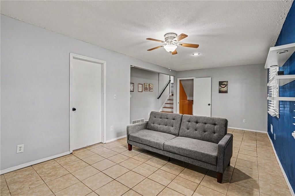 12411 Monroe Avenue — photo 16