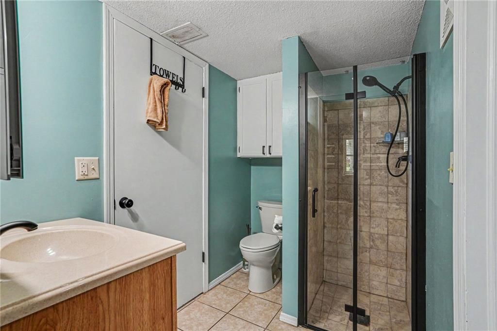 12411 Monroe Avenue — photo 19