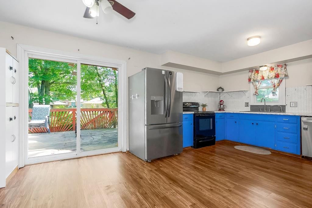 1819 N York Street — photo 7