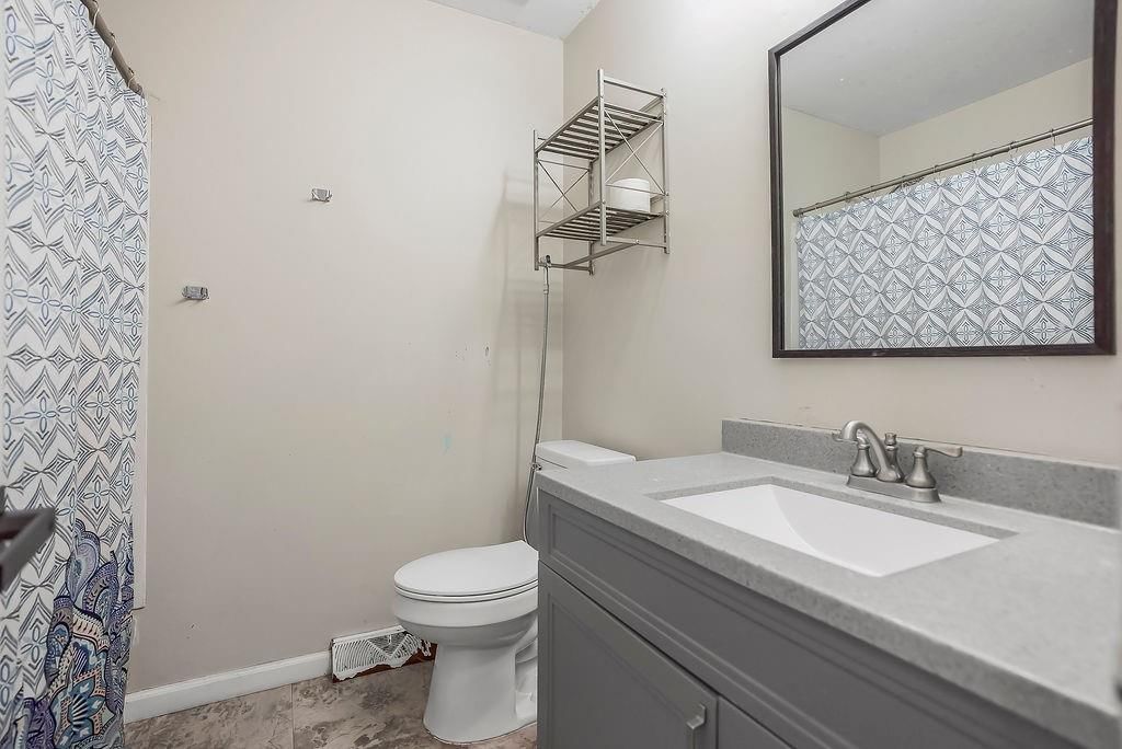 1819 N York Street — photo 16