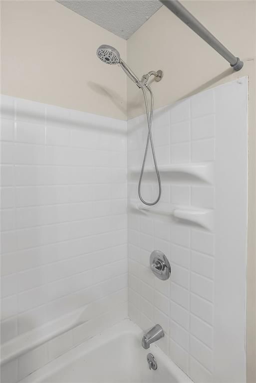 1819 N York Street — photo 17