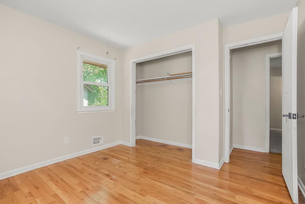 1819 N York Street — photo 19