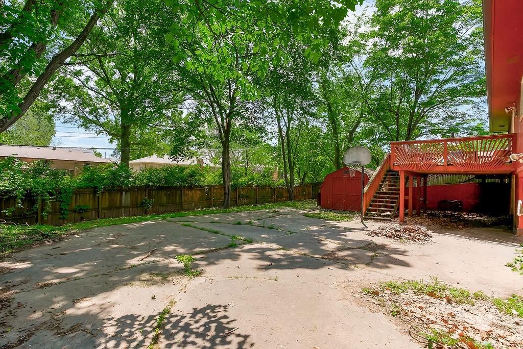 1819 N York Street — photo 27