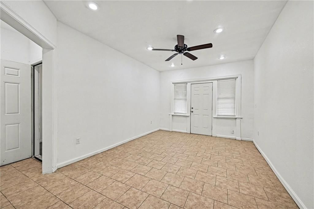 3319 E 30th Street — photo 5