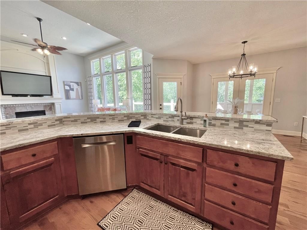 8636 N Utica Avenue — photo 11