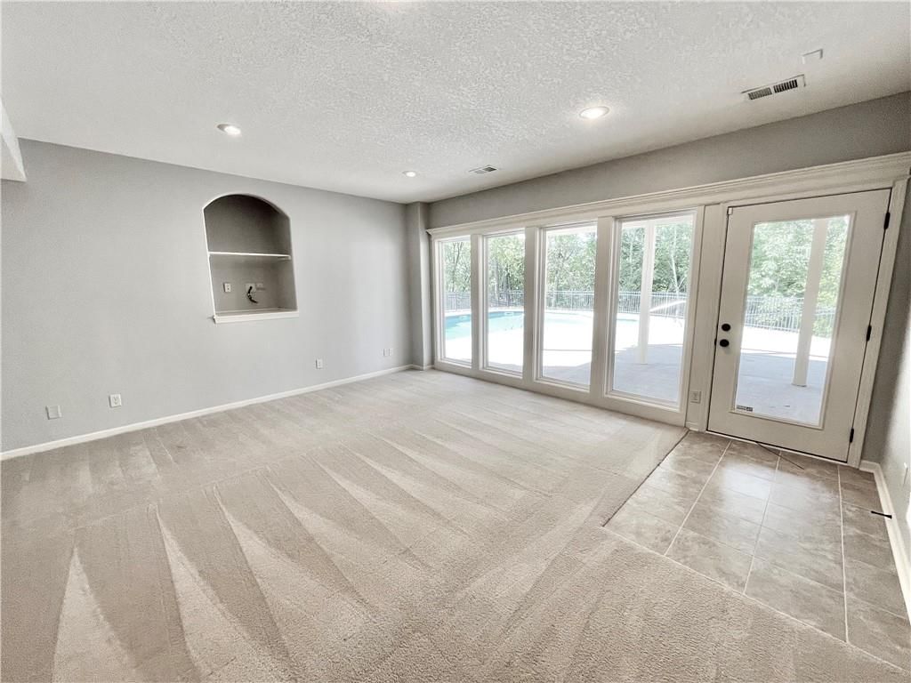 8636 N Utica Avenue — photo 28