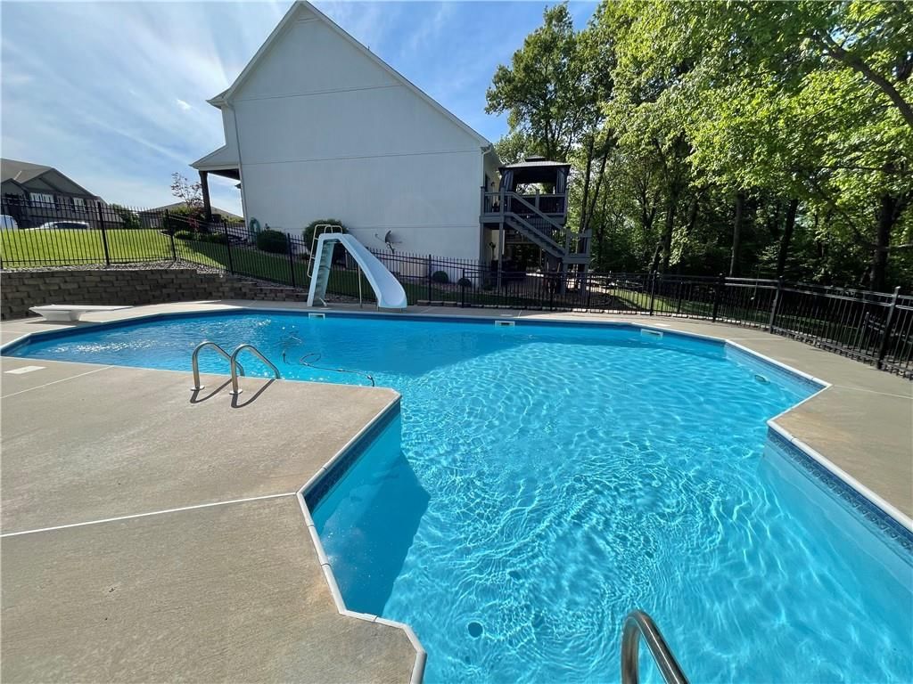 8636 N Utica Avenue — photo 44