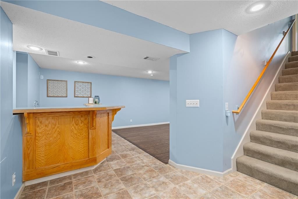 15935 S Avalon Street — photo 34