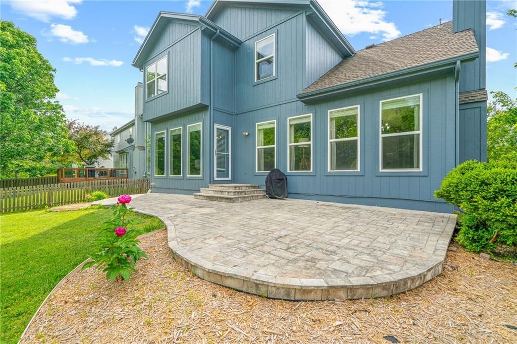 15935 S Avalon Street — photo 40
