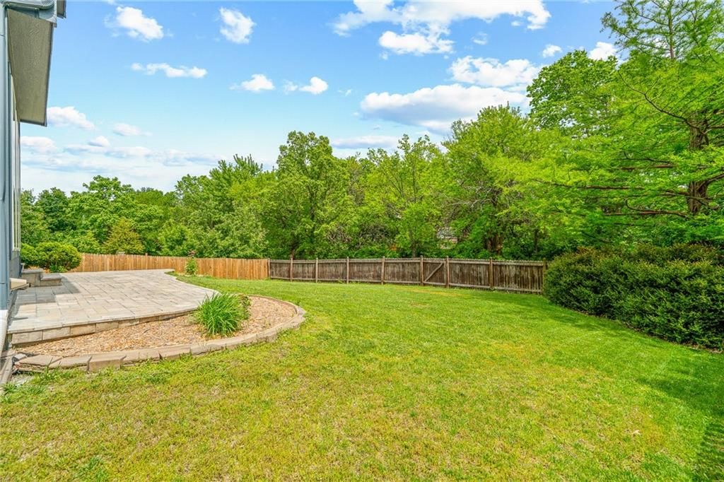 15935 S Avalon Street — photo 43