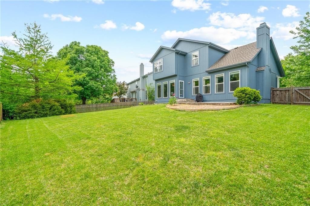 15935 S Avalon Street — photo 45