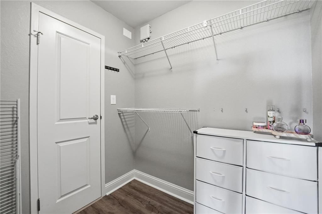 700 E 8th Street — photo 13