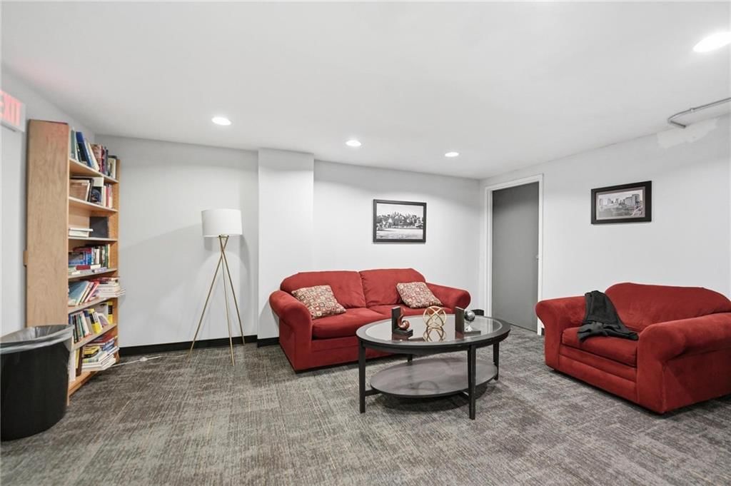 700 E 8th Street — photo 54