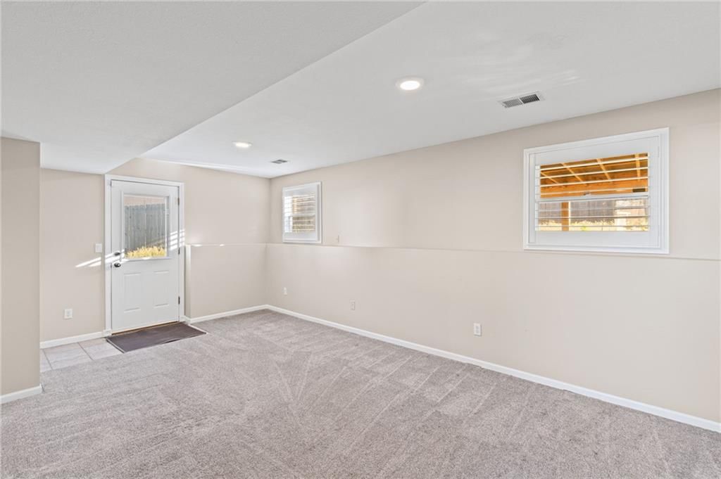7205 N Hickory Street — photo 21
