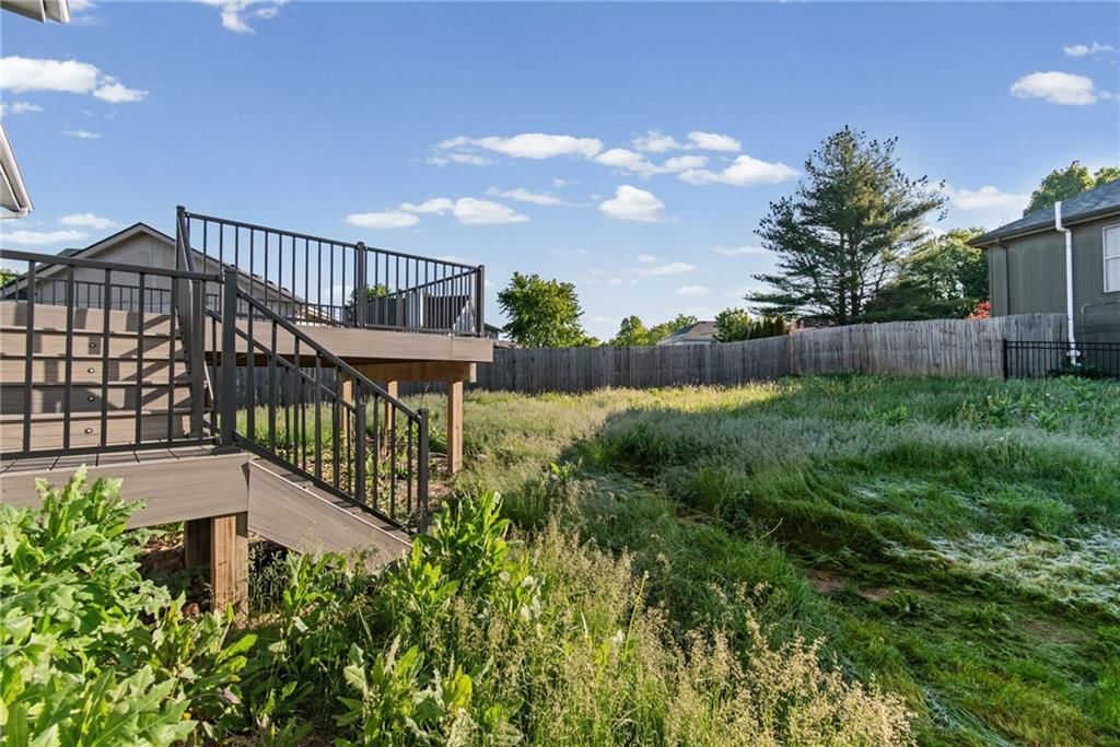 7205 N Hickory Street — photo 23