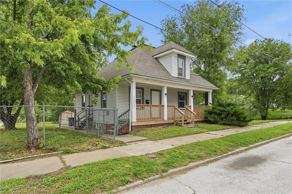 11208 Chicago Avenue — photo 2