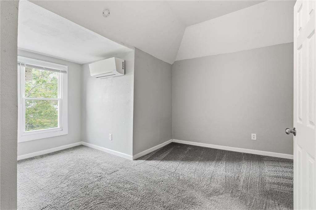 11208 Chicago Avenue — photo 13
