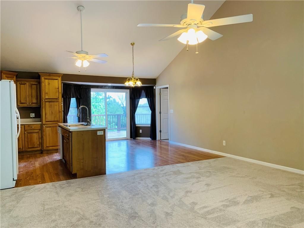 505 S Broadway Street — photo 9