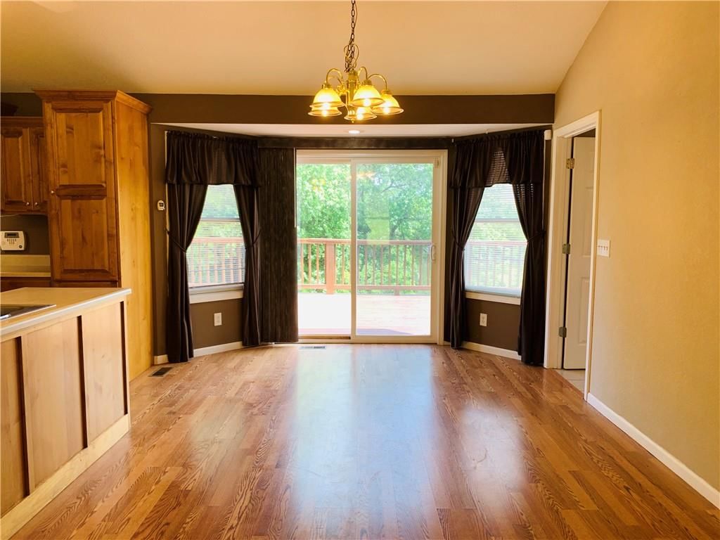 505 S Broadway Street — photo 10