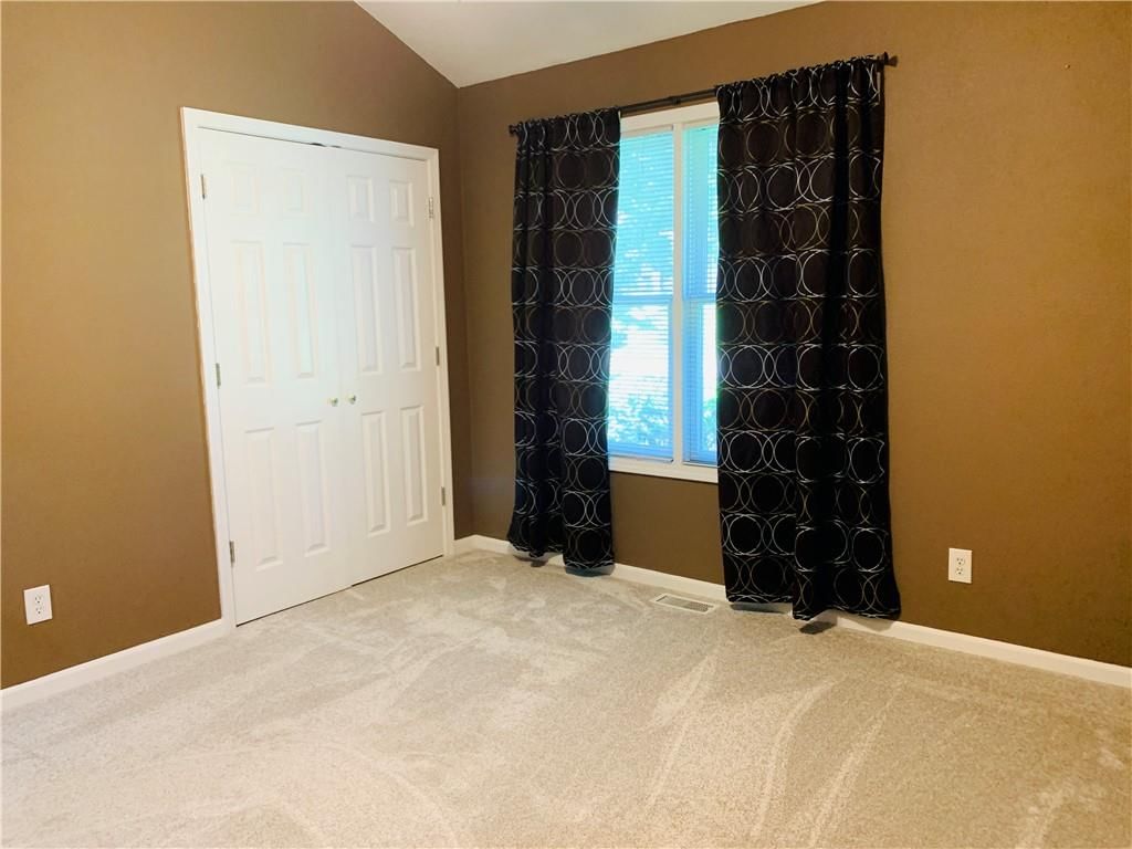 505 S Broadway Street — photo 31