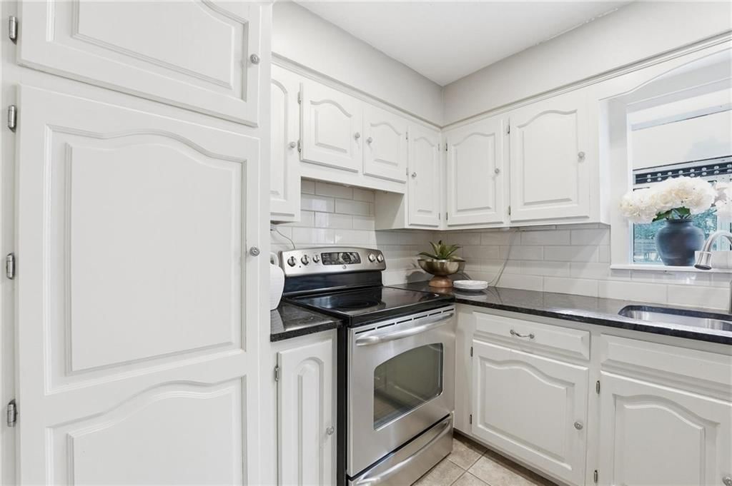 4311 N Walnut Street — photo 5